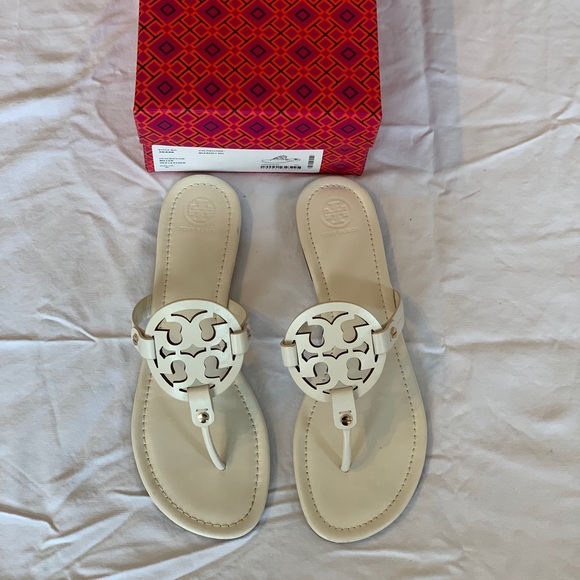 Tory Burch Miller Sandal, Bleach (Ivory) Leather, Size 11! - Picture 3 of 8